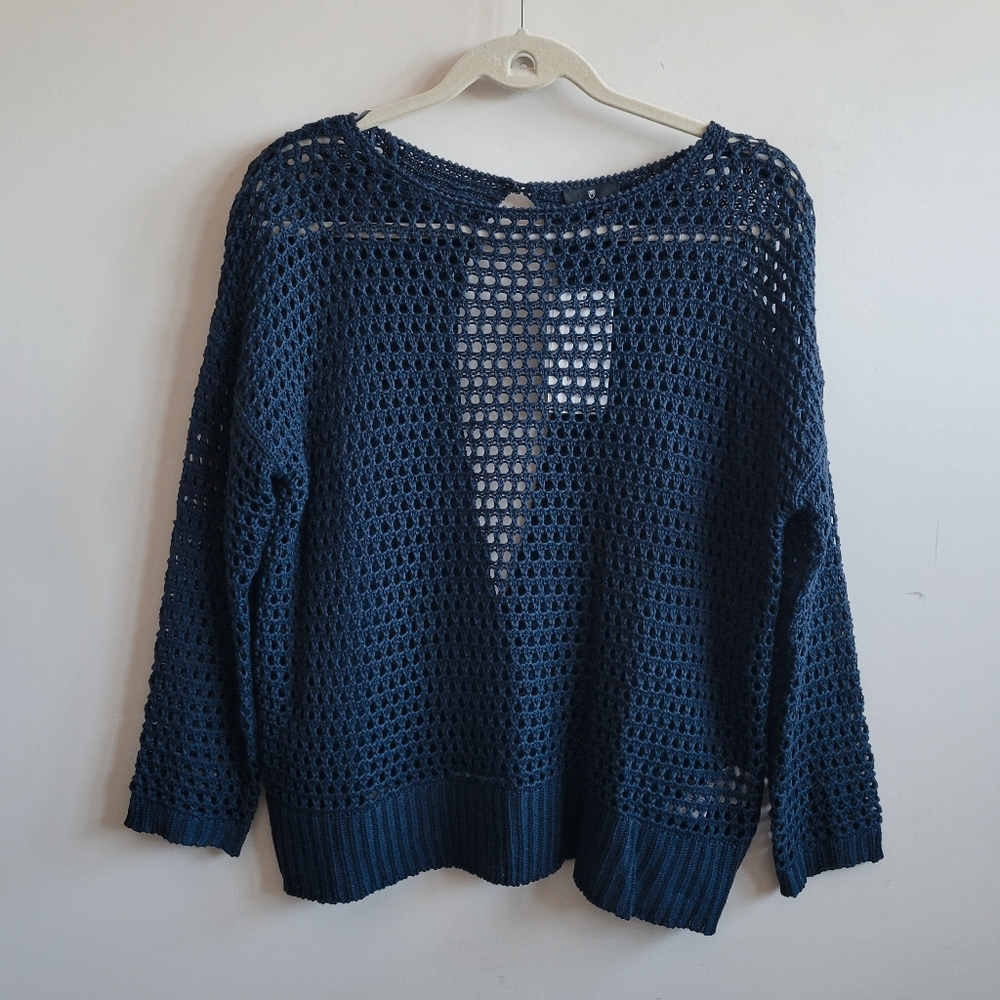 Marble Knit Crossover Back Sweater In‎ Navy